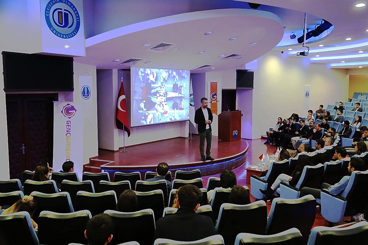 Egitmen Orhan Gurbuz